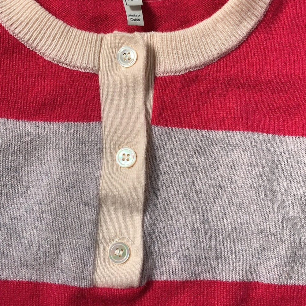 Joie ruffle arm wool and cashmere sweater. NWOT . Retail 120 - Picture 8 of 9